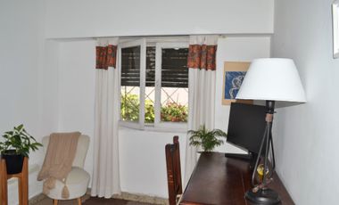 CASA 5 AMB VENTA CLAYPOLE CON QUINCHO Y COCHERA