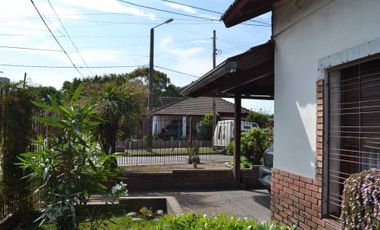 CASA 5 AMB VENTA CLAYPOLE CON QUINCHO Y COCHERA