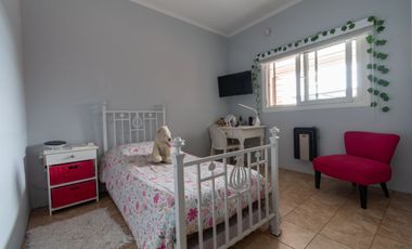 CASA EN VENTA 3 DORMITORIOS CON PILETA IBARLUCEA