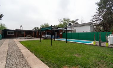 CASA EN VENTA 3 DORMITORIOS CON PILETA IBARLUCEA