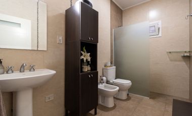CASA EN VENTA 3 DORMITORIOS CON PILETA IBARLUCEA
