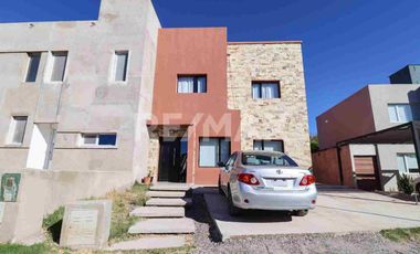VENTA - CASA 3 DORMITORIOS - NEUQUÉN