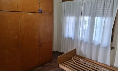 DEPARTAMENTO 3 AMB. al frente con local comercial
