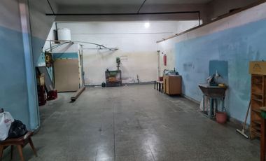 DEPARTAMENTO 3 AMB. al frente con local comercial