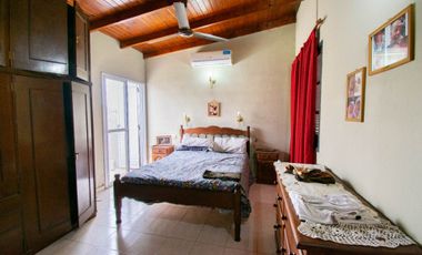 Casa venta La Plata 2 dormitorios pileta cochera