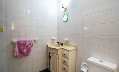 Casa venta La Plata 2 dormitorios pileta cochera