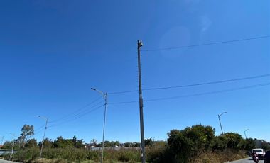 TERRENO EN RENTA, ZUMPANGO: SUPER UBICACIÓN, EN ESQUINA, PLANO Y SIN ARBOLES