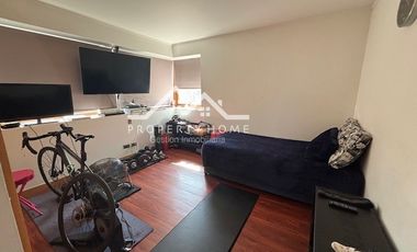 ESTUPENDA CASA 5 DORM + SERV. PISCINA Y QUINCHO LOS BOSQUES