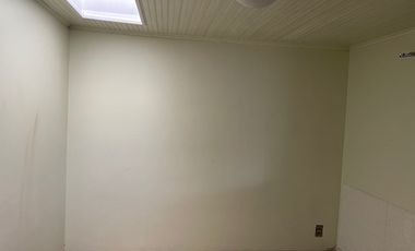 Vende casa ampliada, excelente ubicación, La Calera