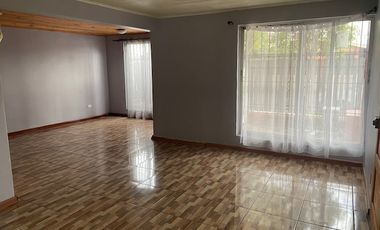 Vende casa ampliada, excelente ubicación, La Calera