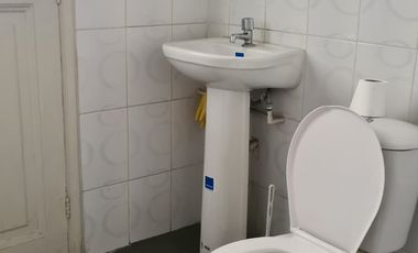 CASA COMERCIAL 4 DOR 3 BAÑOS A PASOS DE LA ALAMEDA