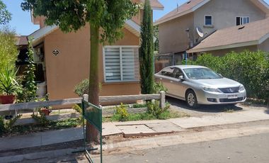 ARRIENDO CASA 3HAB 3BA COLINA