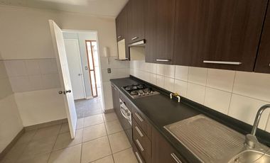 ARRIENDO CASA PORTONES DE CHICUREO