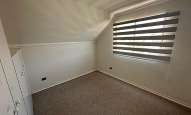 ARRIENDO CASA PORTONES DE CHICUREO