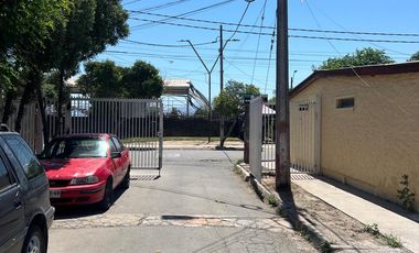 VENTA DE CASA CON DEPTO INTERIOR EN LO ESPEJO