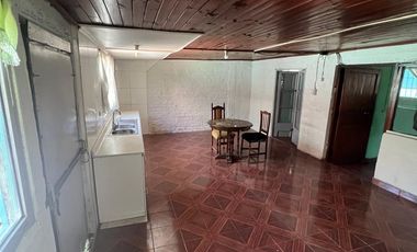 VENTA DE CASA CON DEPTO INTERIOR EN LO ESPEJO