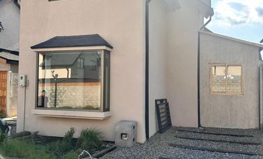 ARRIENDO CASA 3HAB 3BA COLINA