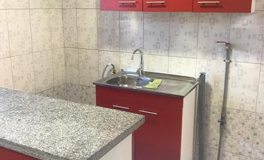 VENTA DE LOCAL COMERCIAL  CON 3 MINI DEPARTAMENTOS