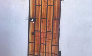 VENTA DE LOCAL COMERCIAL  CON 3 MINI DEPARTAMENTOS