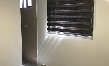 VENTA DE LOCAL COMERCIAL  CON 3 MINI DEPARTAMENTOS
