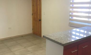 VENTA DE LOCAL COMERCIAL  CON 3 MINI DEPARTAMENTOS