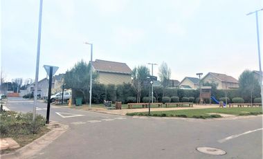 CASA AISLADA EN CONDOMINIO PLAZA BUIN ,  3 DORMITORIOS