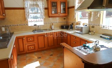 VENTA HERMOSO HOTEL EN CERRO FLORIDA, VALPARAÍSO