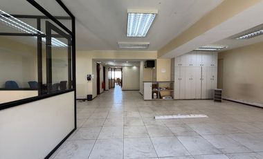 OFICINA MEDIO PISO COMPLETO EN CENTRO DE VALPARAÍSO