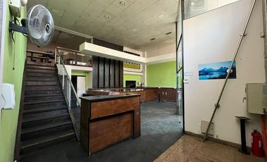 LOCAL COMERCIAL DE 170M2 EN PLAZA SOTOMAYOR, VALPARAÍSO