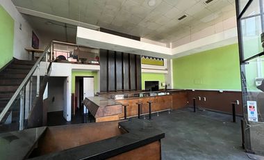 LOCAL COMERCIAL DE 170M2 EN PLAZA SOTOMAYOR, VALPARAÍSO