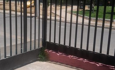HERMOSA CASA DE DOS PISOS EN VILLA ALEGRE