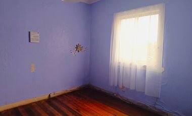SE VENDE CASA 4D 2B UBICADA EN CERRO BARON VALPARAISO