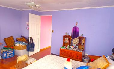 SE VENDE CASA 4D 2B UBICADA EN CERRO BARON VALPARAISO