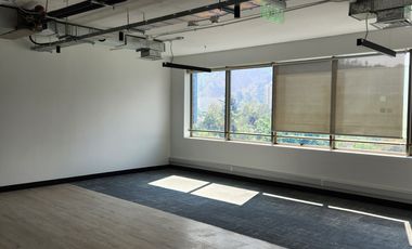 OFICINAS CON EXCELENTE VISTA EN SECTOR PEDRO DE VALDIVIA
