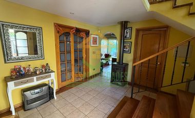 OFERTA ESPECIAL! VENTA  HERMOSA CASA 6D/3B ÑUÑOA