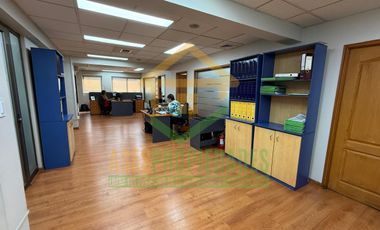 OPORTUNIDAD DE AMPLIA OFICINA EN LAS CONDES