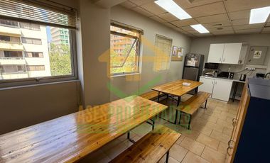 OPORTUNIDAD DE AMPLIA OFICINA EN LAS CONDES