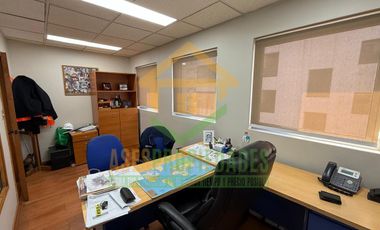 OPORTUNIDAD DE AMPLIA OFICINA EN LAS CONDES