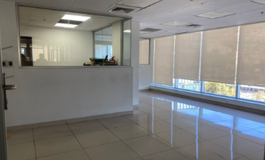 OFICINA 200M2 HABILITADA A PASOS DE METRO PEDRO DE VALDIVIA