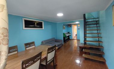 OPORTUNIDAD UNICA CASA EN EL CORAZON DE SANTIAGO CENTRO