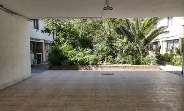 OPORTUNIDAD UNICA CASA EN EL CORAZON DE SANTIAGO CENTRO