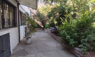 OPORTUNIDAD UNICA CASA EN EL CORAZON DE SANTIAGO CENTRO