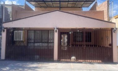 CASA EN VENTA EN FRACCIONAMIENTO RESIDENCIAL DEL BOSQUE GOMEZ PALACIO, DURANGO.