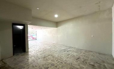 Local comercial en renta sobre Av. Manuel Acuña casi López Mateos