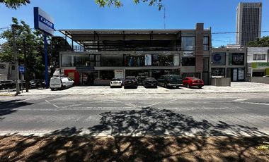 Local comercial en renta sobre Av. Manuel Acuña casi López Mateos