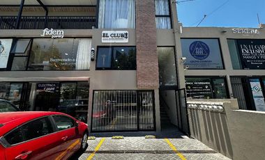 Local comercial en renta sobre Av. Manuel Acuña casi López Mateos