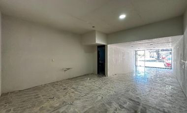 Local comercial en renta sobre Av. Manuel Acuña casi López Mateos