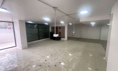ARRIENDO  Local Comercial de 122,10 m2, Vicuña Mackenna, Ñuñoa