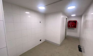 ARRIENDO  Local Comercial de 122,10 m2, Vicuña Mackenna, Ñuñoa