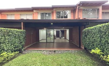 ARRIENDO de CASAS en ENVIGADO